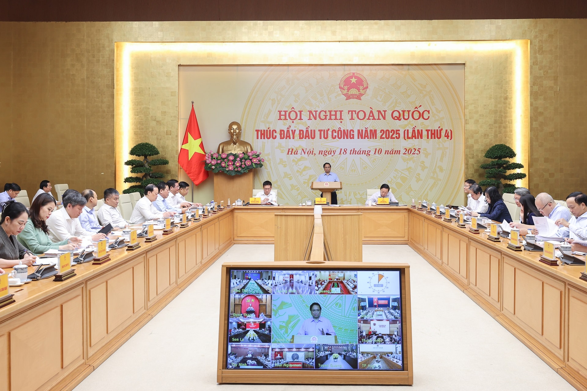 Thủ tướng chủ trì Hội nghị toàn quốc lần 4 thúc đẩy giải ngân đầu tư công- Ảnh 1.