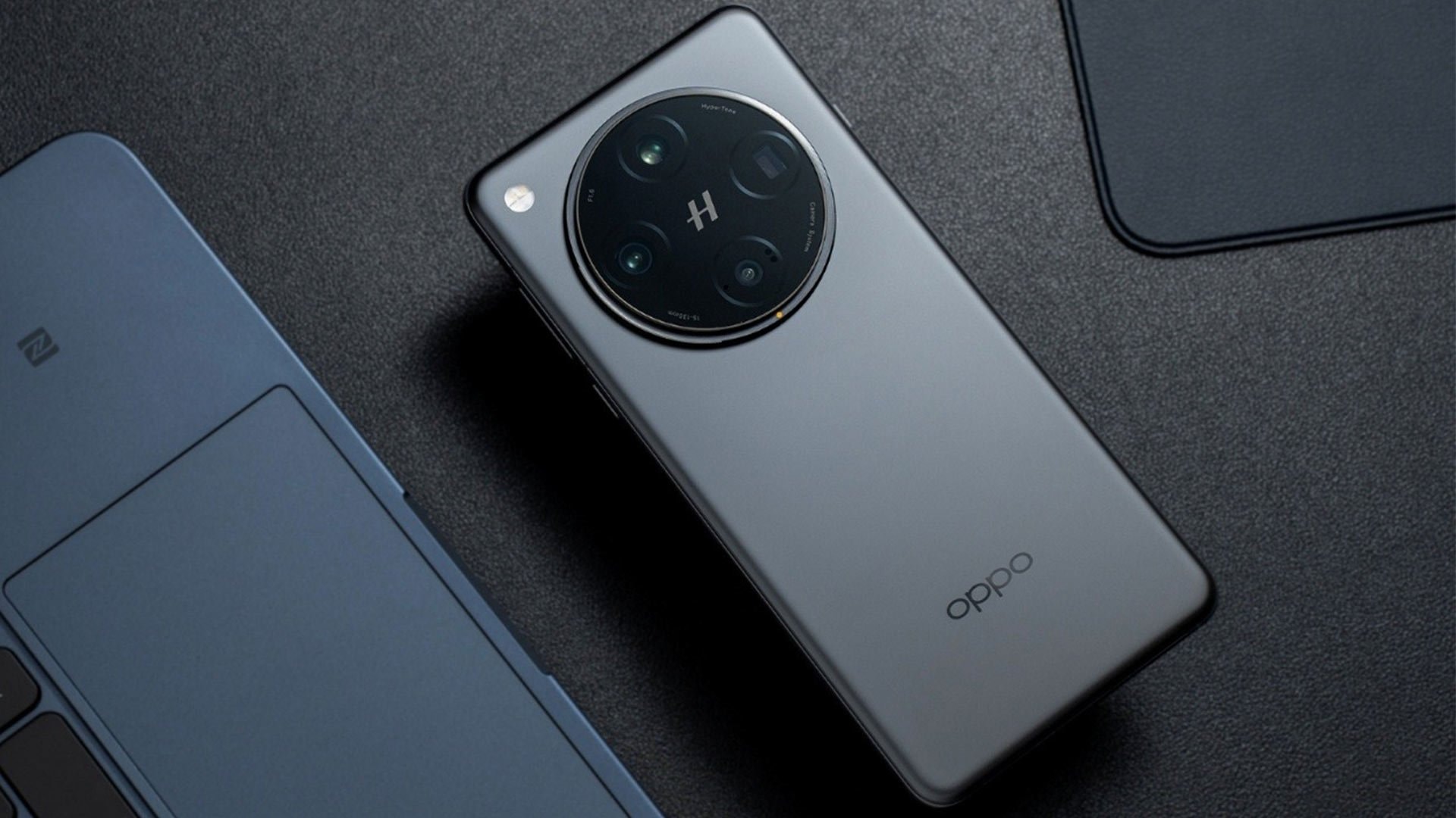 oppo1.jpg