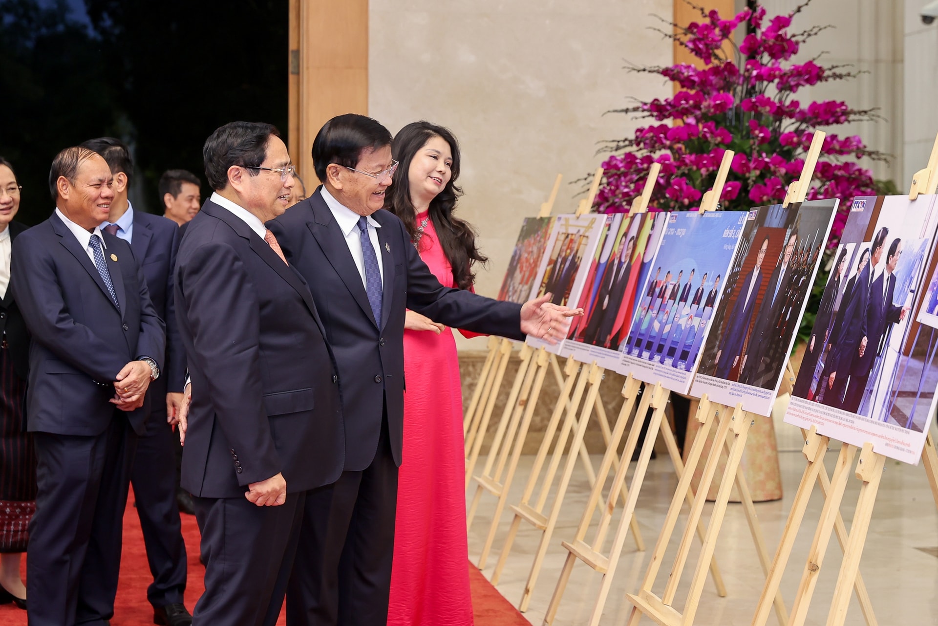 Việt Nam trước sau như một, dành ưu tiên cao nhất cho quan hệ đặc biệt với Lào- Ảnh 1.