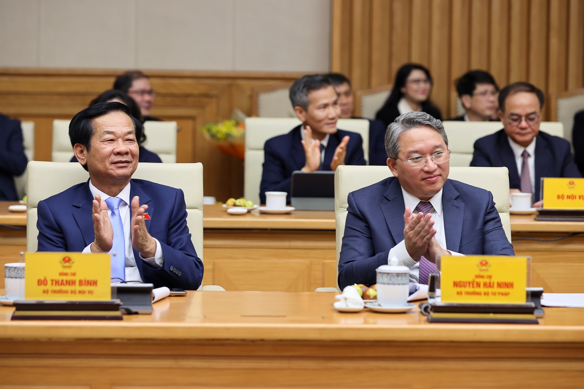 Thủ tướng Phạm Minh Chính trao quyết định bổ nhiệm và giao nhiệm vụ cho 2 Phó Thủ tướng, 3 Bộ trưởng- Ảnh 5. Thủ tướng Phạm Minh Chính trao quyết định bổ nhiệm và giao nhiệm vụ cho 2 Phó Thủ tướng, 3 Bộ trưởng- Ảnh 5.