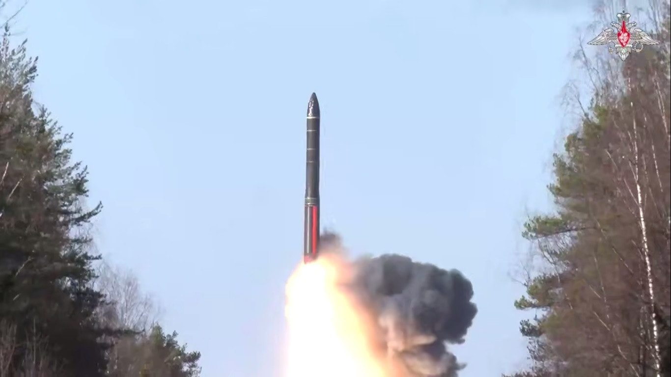 Phóng tên lửa RS-24 Yars