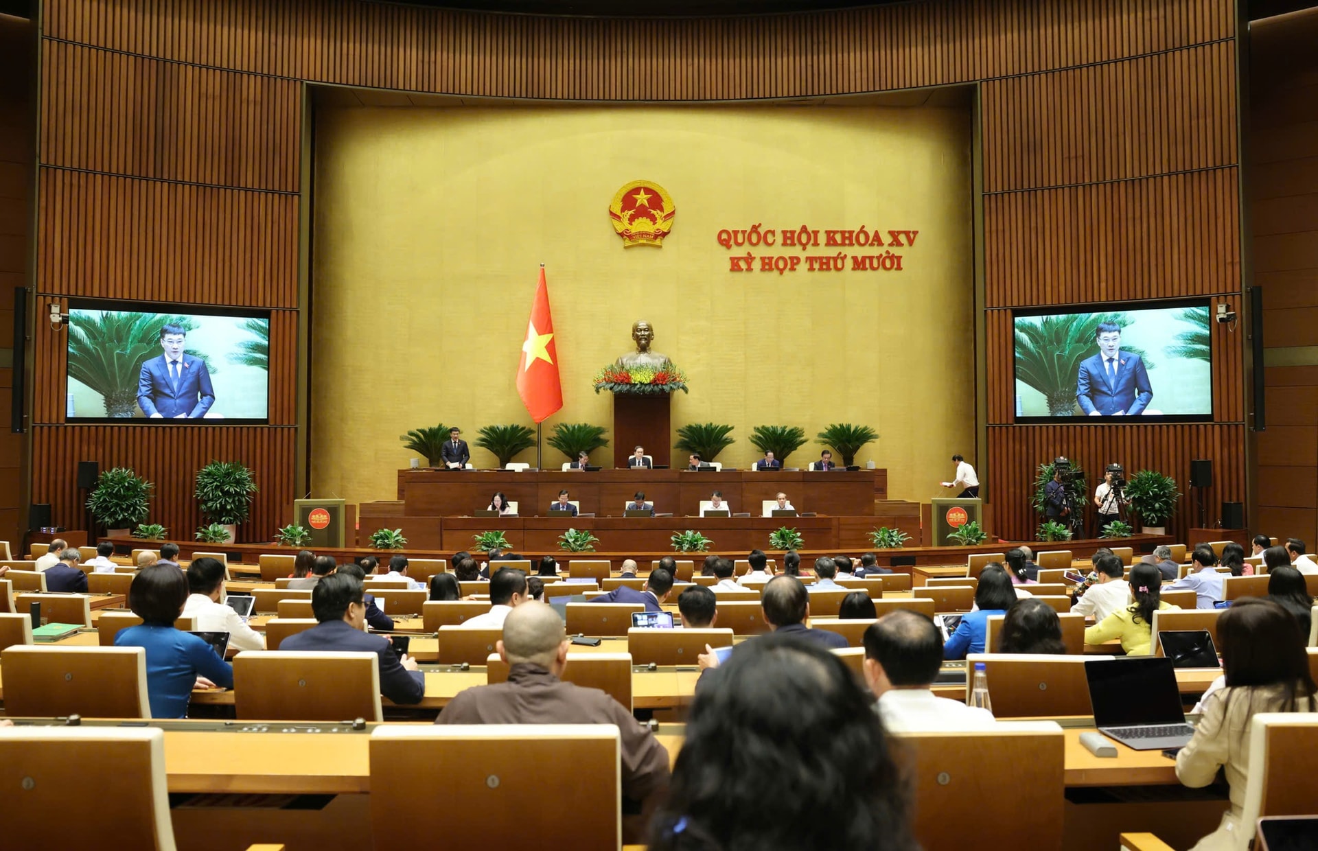 Báo cáo về kinh tế-xã hội của Chính phủ được chuẩn bị rất công phu, toàn diện, khách quan và khoa học- Ảnh 6.