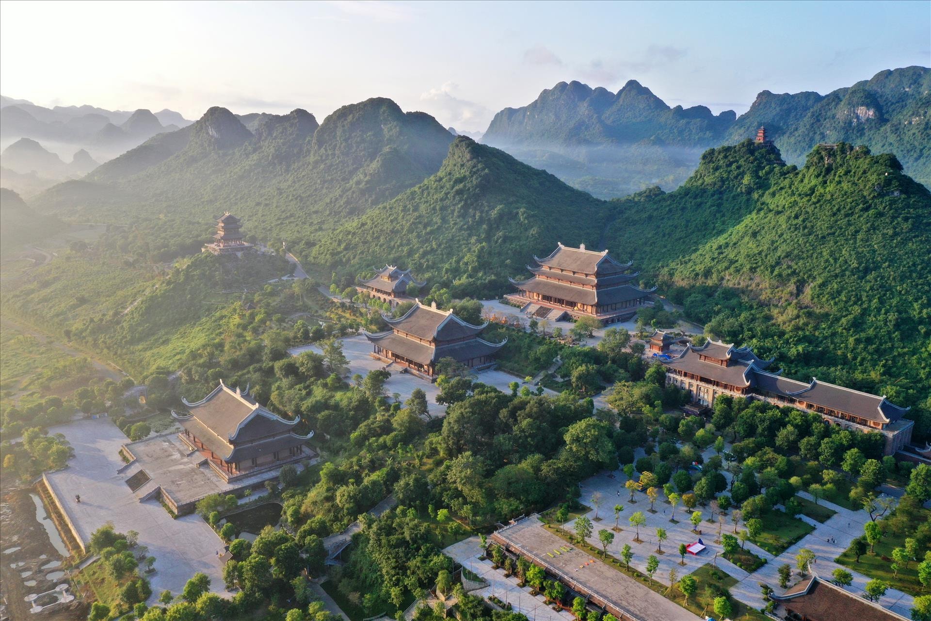 Quần thể Tam Chúc Ninh Bình