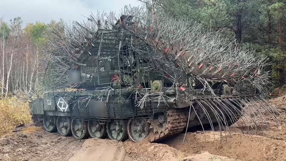 xe tăng lông nhím 1