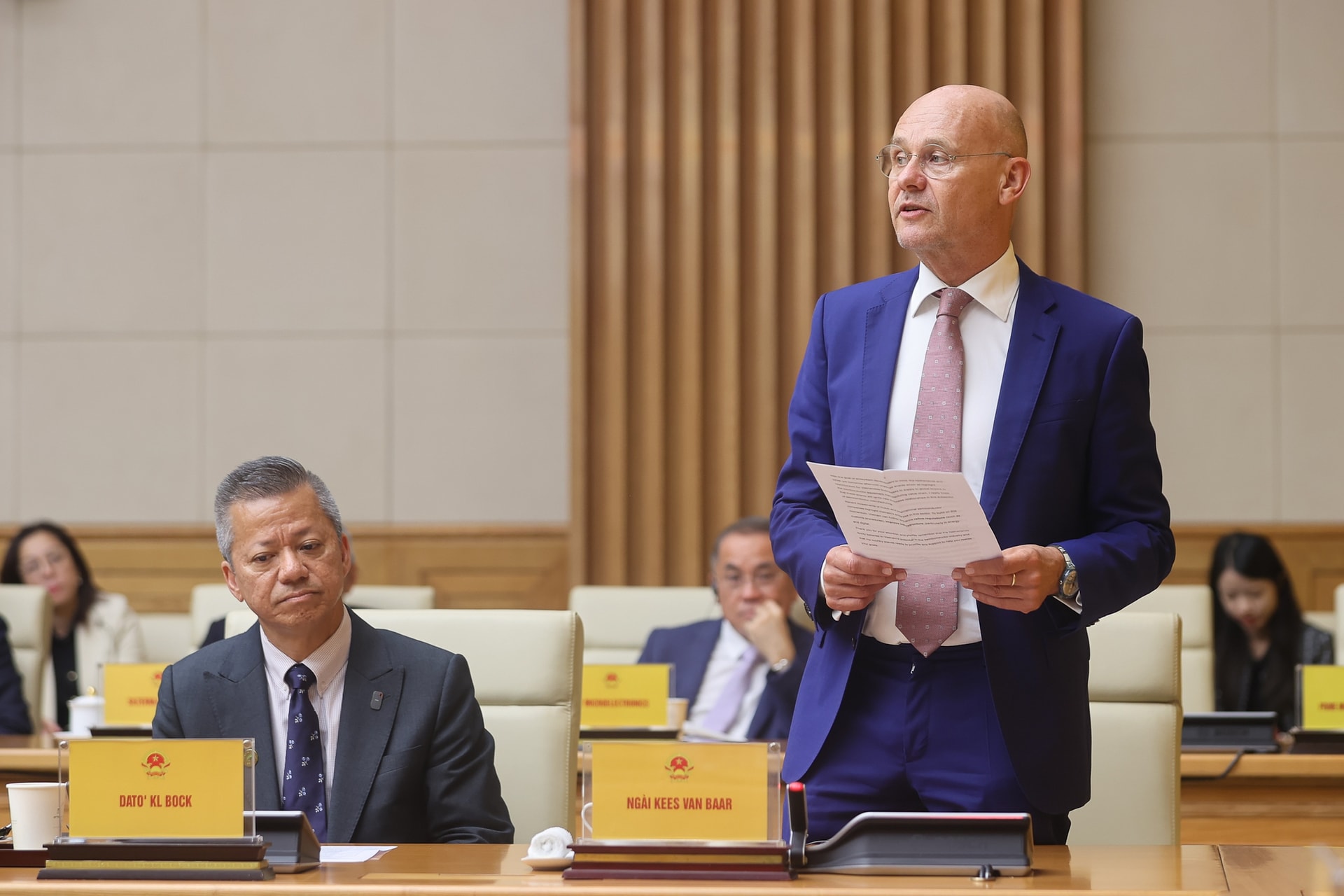 Thủ tướng: Việt Nam phấn đấu có nhà máy chip bán dẫn đầu tiên trong năm 2026- Ảnh 6.