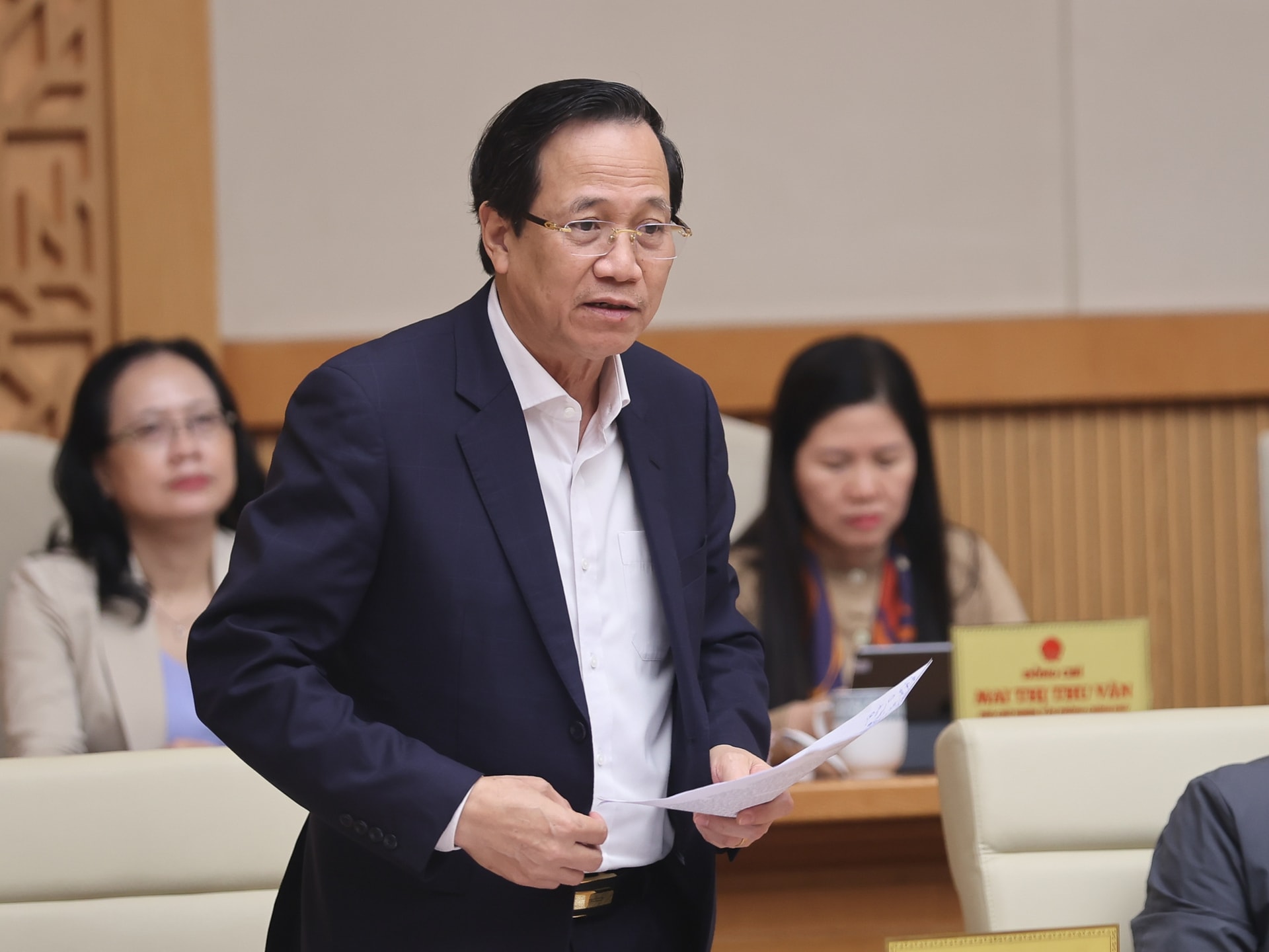 Thủ tướng: Tốc độ tăng GDP quý IV phải đạt trên 8,4%- Ảnh 10. Thủ tướng: Tốc độ tăng GDP quý IV phải đạt trên 8,4%- Ảnh 10.