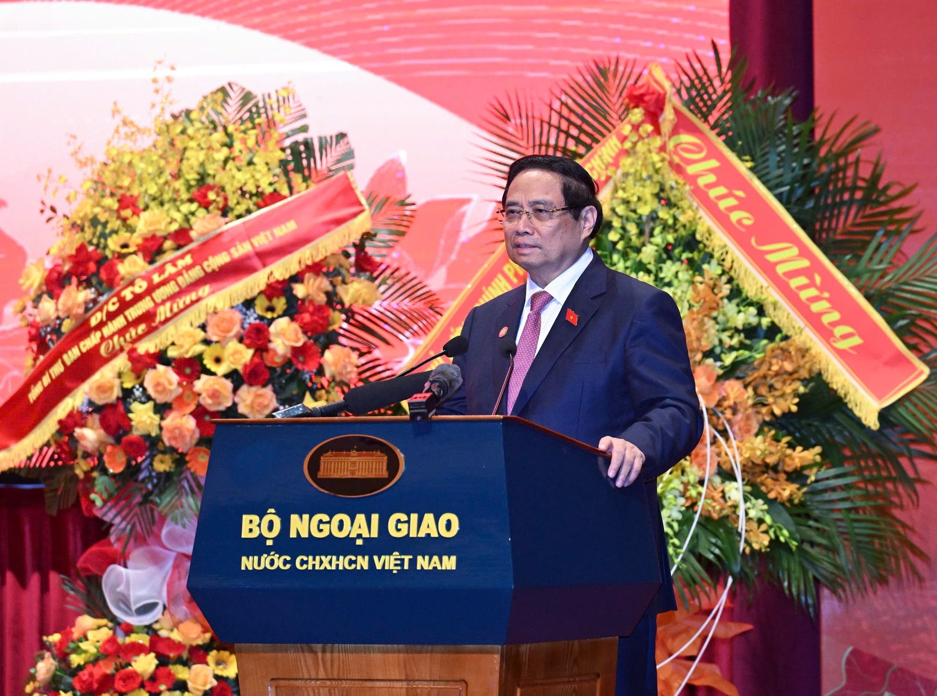 Thủ tướng: Xây dựng nền ngoại giao toàn diện, hiện đại, chuyên nghiệp, mang đậm bản sắc Việt Nam- Ảnh 8.