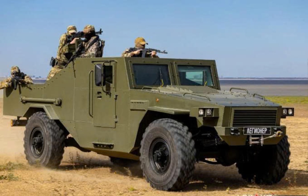 Xe bán tải bọc thép Legioner (1)