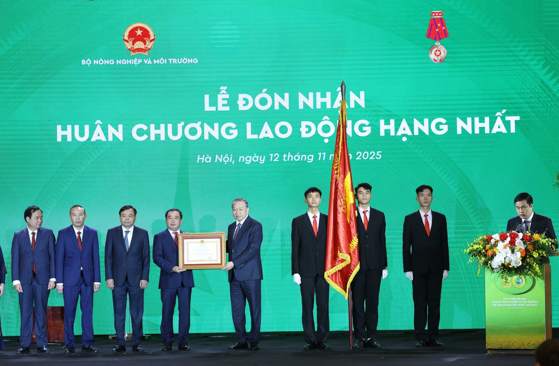 Tổng Bí thư Tô Lâm: Ngành Nông nghiệp và Môi trường trở thành trụ cột của nền kinh tế, nền tảng của sinh kế- Ảnh 7. Tổng Bí thư Tô Lâm: Ngành Nông nghiệp và Môi trường trở thành trụ cột của nền kinh tế, nền tảng của sinh kế- Ảnh 7.