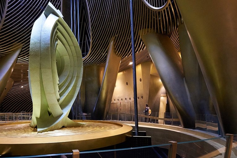 Kiến trúc bên trong Tháp Thượng Hải 1