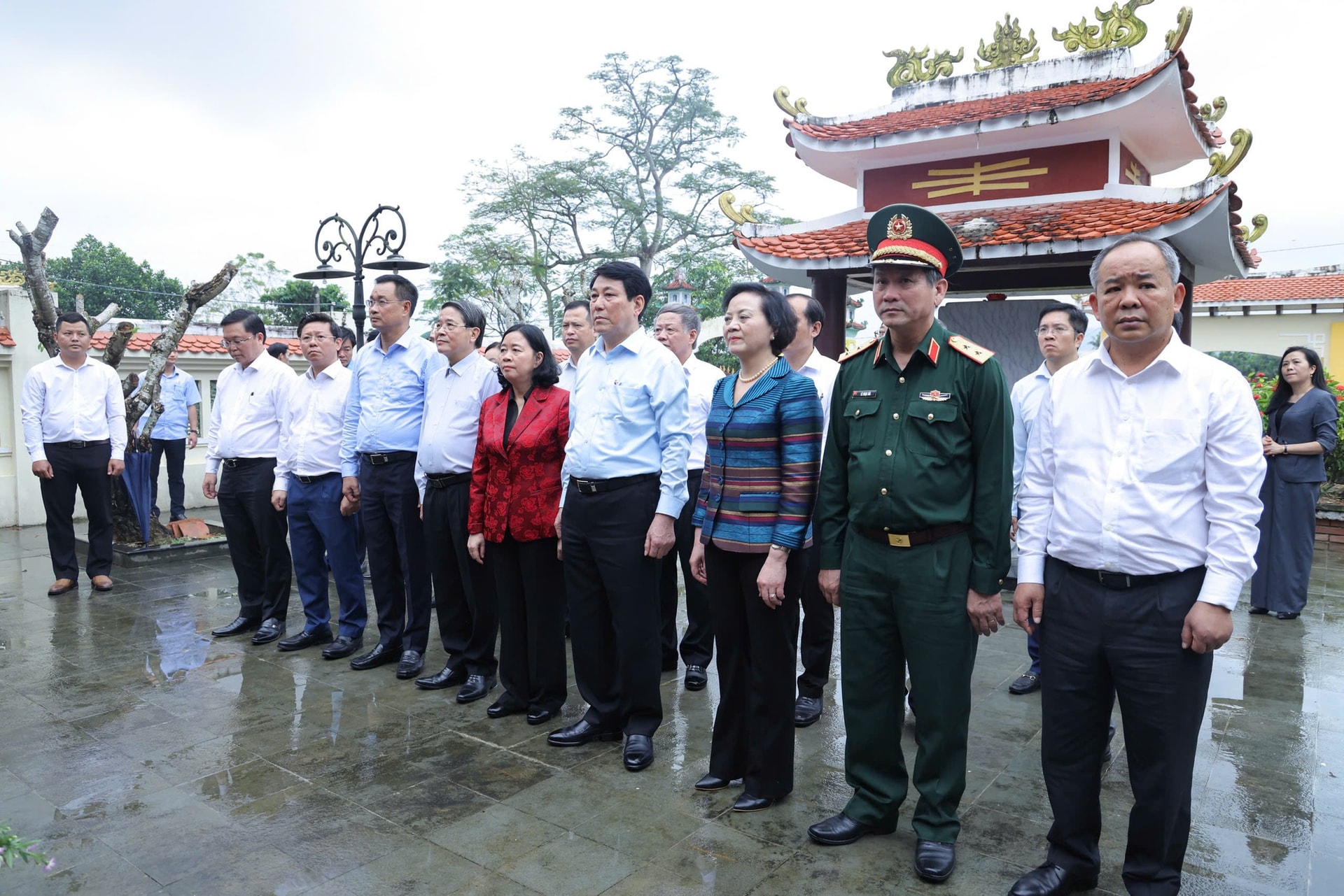 Chủ tịch nước Lương Cường dự Ngày hội Đại đoàn kết toàn dân tại Đà Nẵng- Ảnh 4. Chủ tịch nước Lương Cường dự Ngày hội Đại đoàn kết toàn dân tại Đà Nẵng- Ảnh 4.