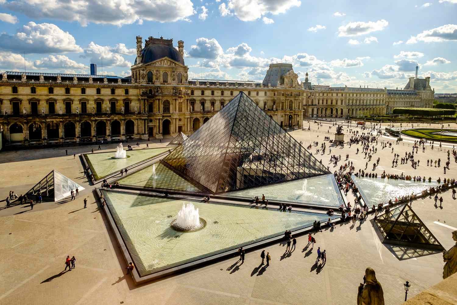 Louvre Pyramid