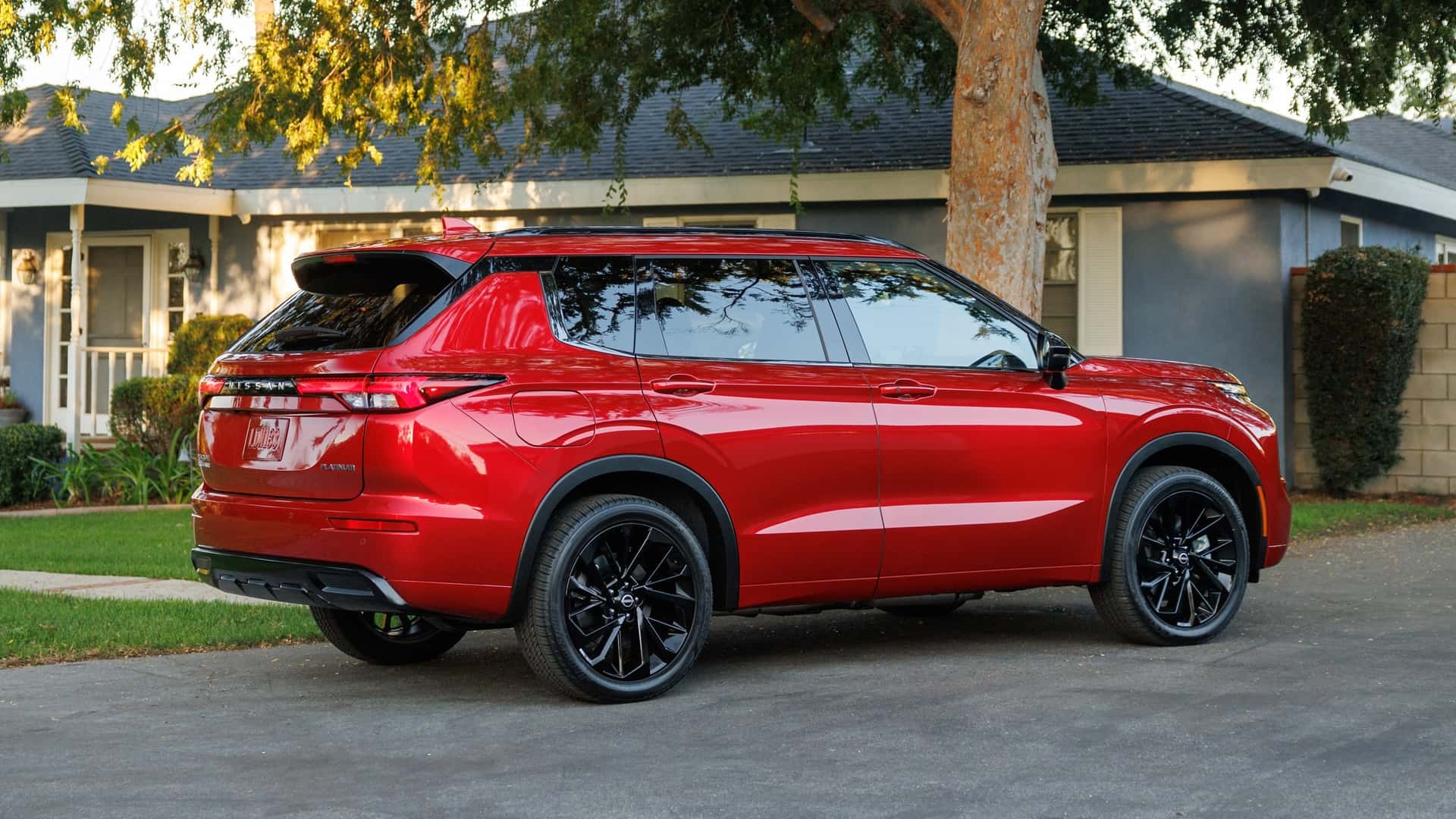 Nissan Rogue Plug-In Hybrid 2026 1