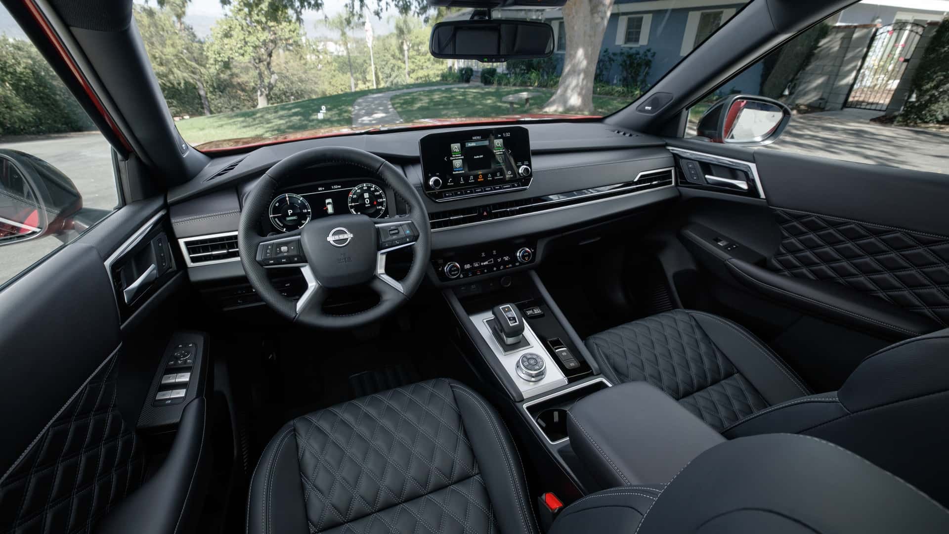 Nissan Rogue Plug-In Hybrid 2026 nội thất