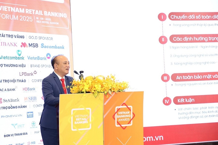 Agribank - dien dan tai chinh (2)