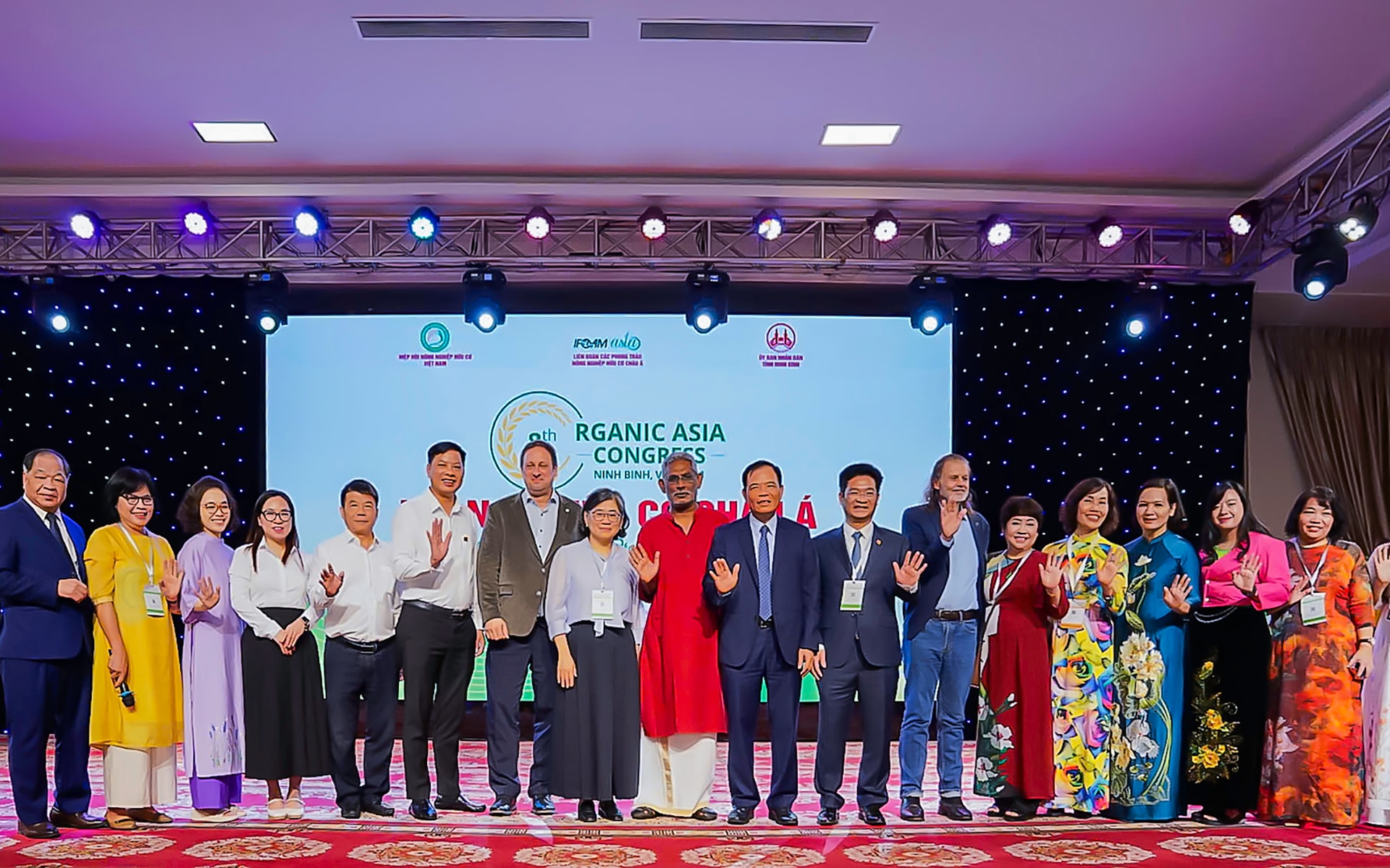 Agribank - hoi nghi huu co 4