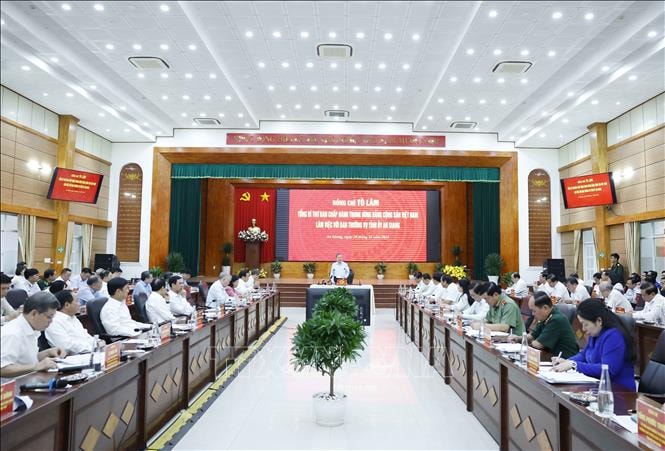 Tổng Bí thư Tô Lâm: An Giang sẽ tạo bứt phá mới, vươn lên khẳng định vị thế là một cực phát triển năng động- Ảnh 2.