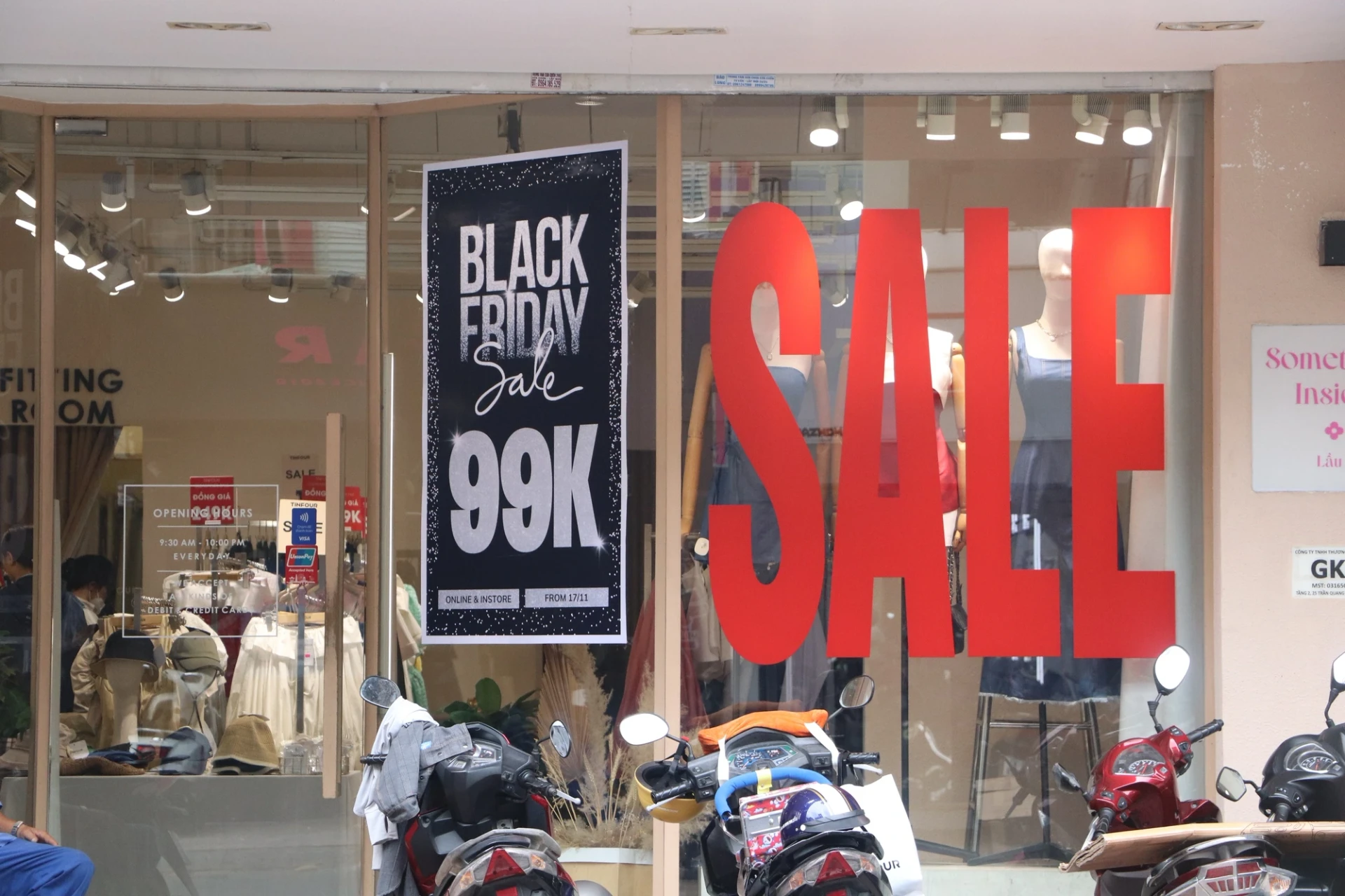 black2.webp