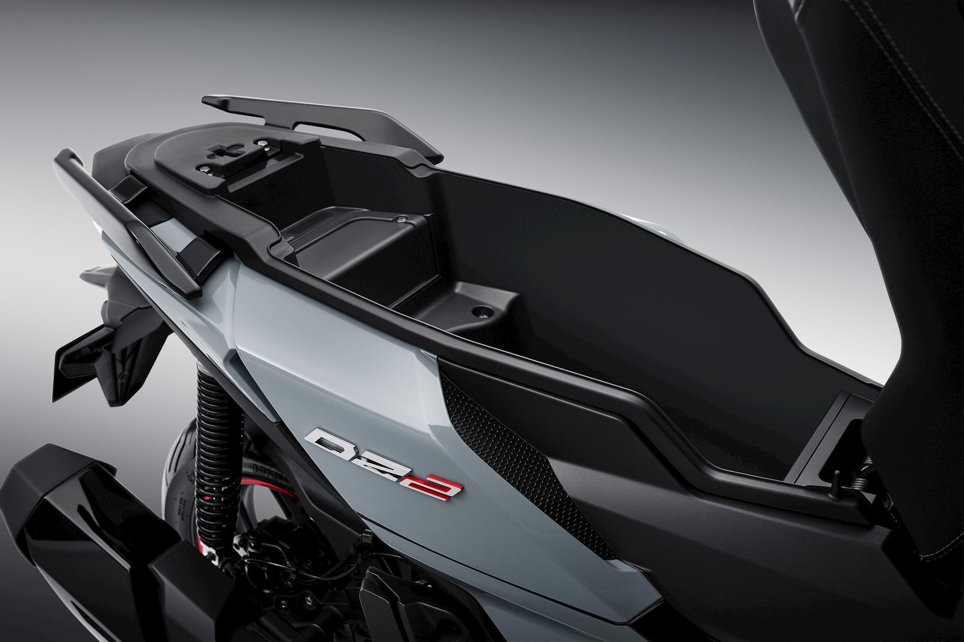 GPX DZ2 Hyper-Trex 2026 cốp