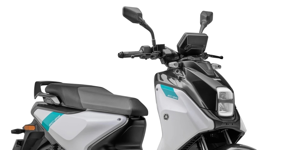 yamaha1.jpg