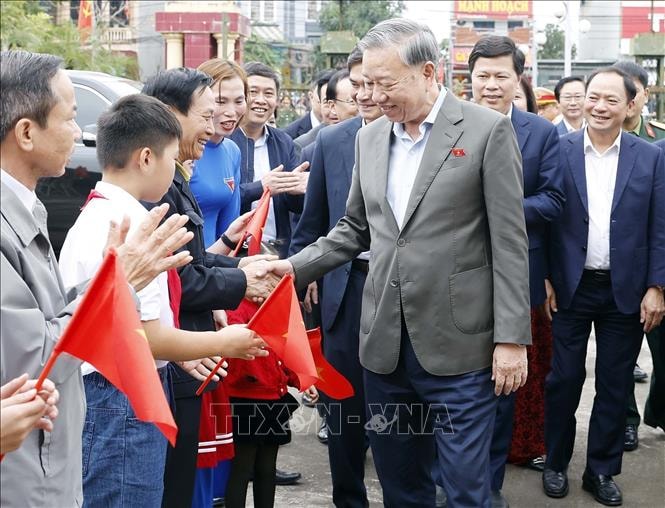Tổng Bí thư Tô Lâm: Tập trung phát triển nông nghiệp xanh, giá trị cao, xây dựng kinh tế nông thôn hiện đại- Ảnh 1.