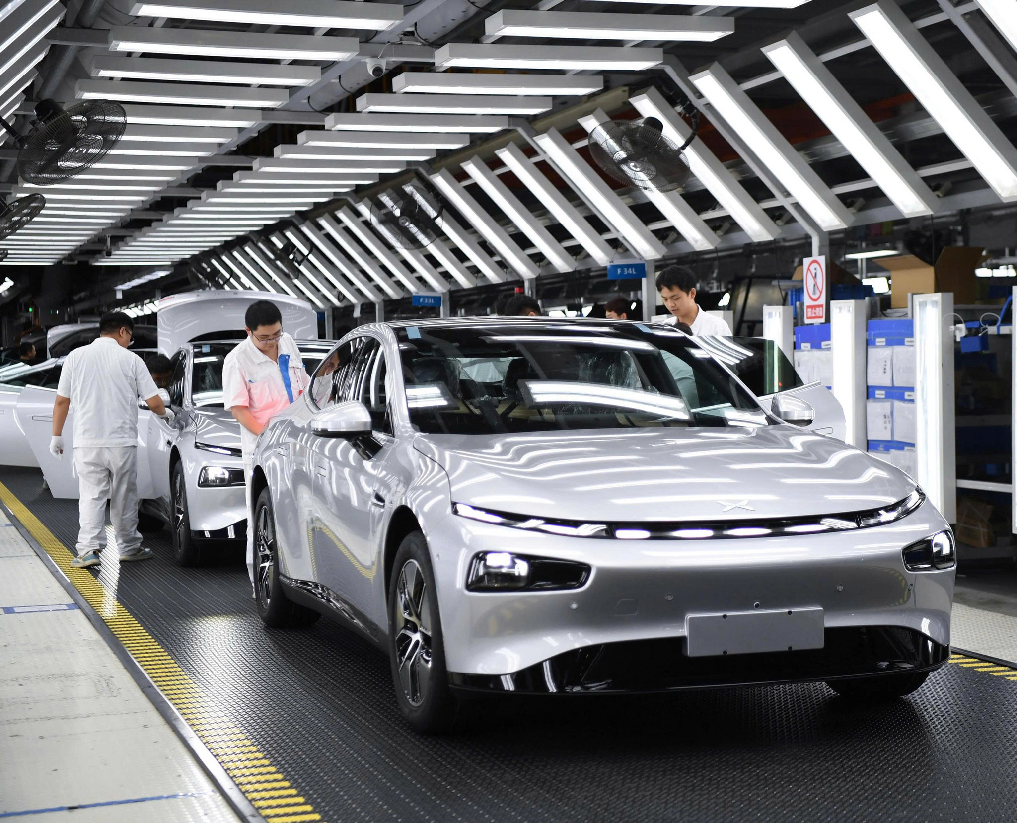 Xe điện 2025