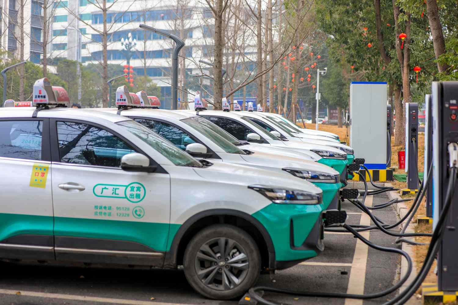 Trung Quốc tăng mạnh số lượng trạm sạc xe điện