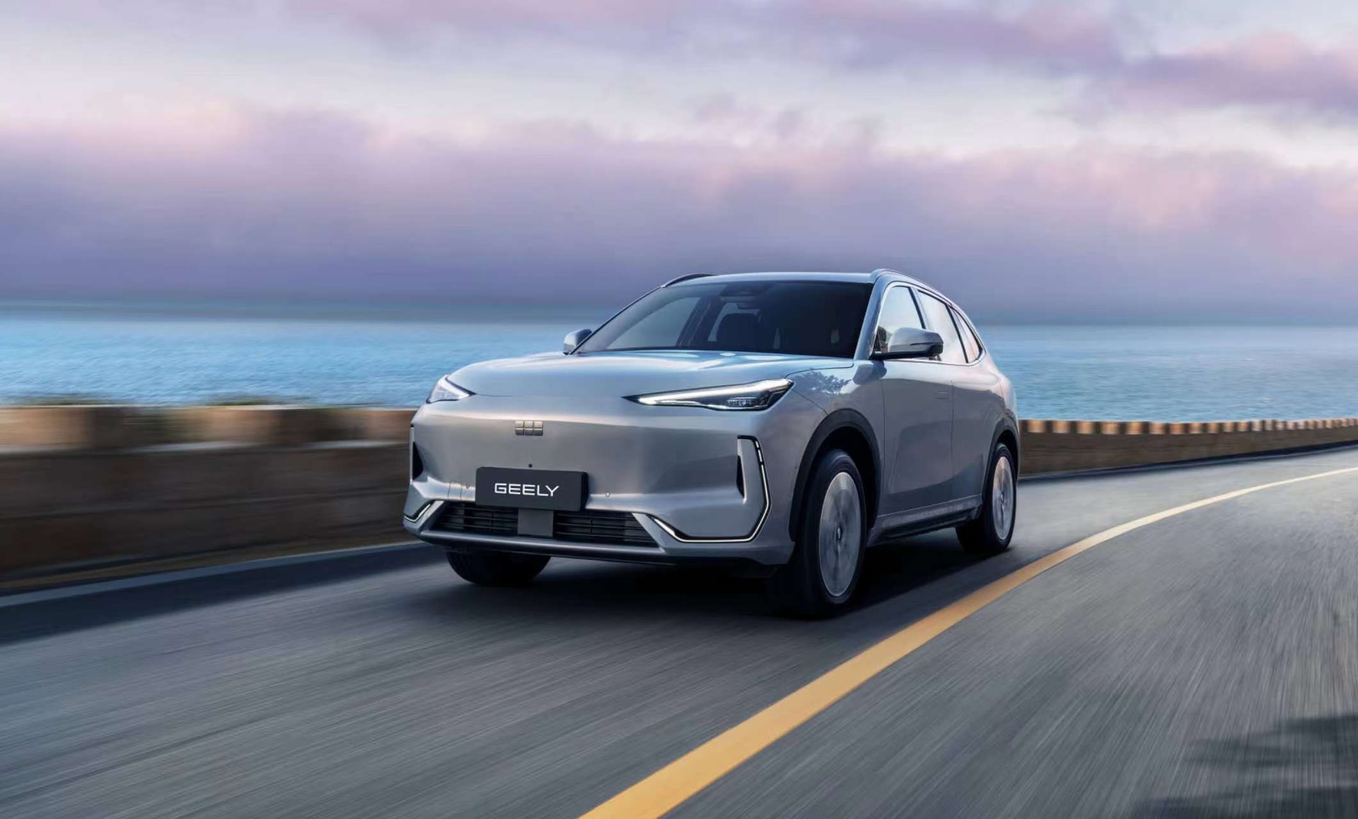 Geely đang bắt đầu cuộc đua nghiên cứu pin thể rắn