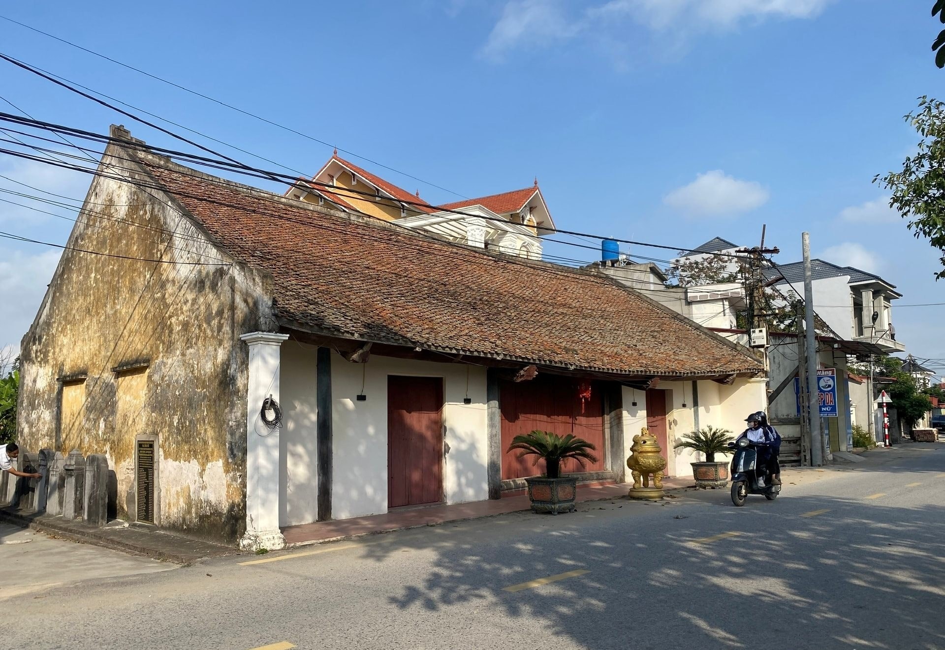 Đình làng Phong Lâm cổ kính