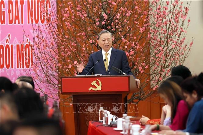 Tổng Bí thư Tô Lâm: Kiều bào chung tay xây dựng đất nước ngày càng phát triển phồn vinh, hạnh phúc- Ảnh 2. Tổng Bí thư Tô Lâm: Kiều bào chung tay xây dựng đất nước ngày càng phát triển phồn vinh, hạnh phúc- Ảnh 2.