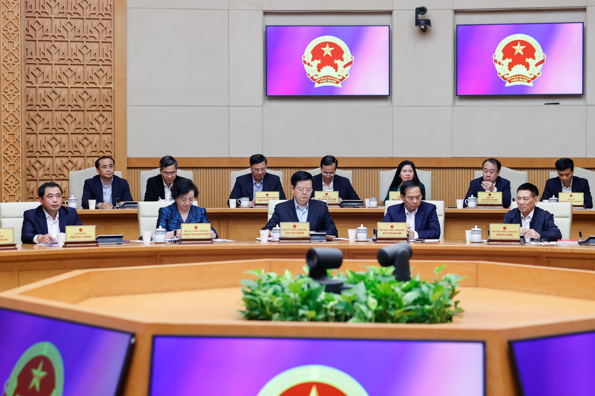 Thủ tướng: Tập trung triển khai ngay các nhiệm vụ trọng tâm sau Tết- Ảnh 5.