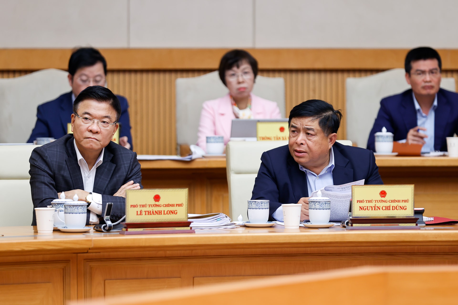 Thủ tướng: Tập trung triển khai ngay các nhiệm vụ trọng tâm sau Tết- Ảnh 6.