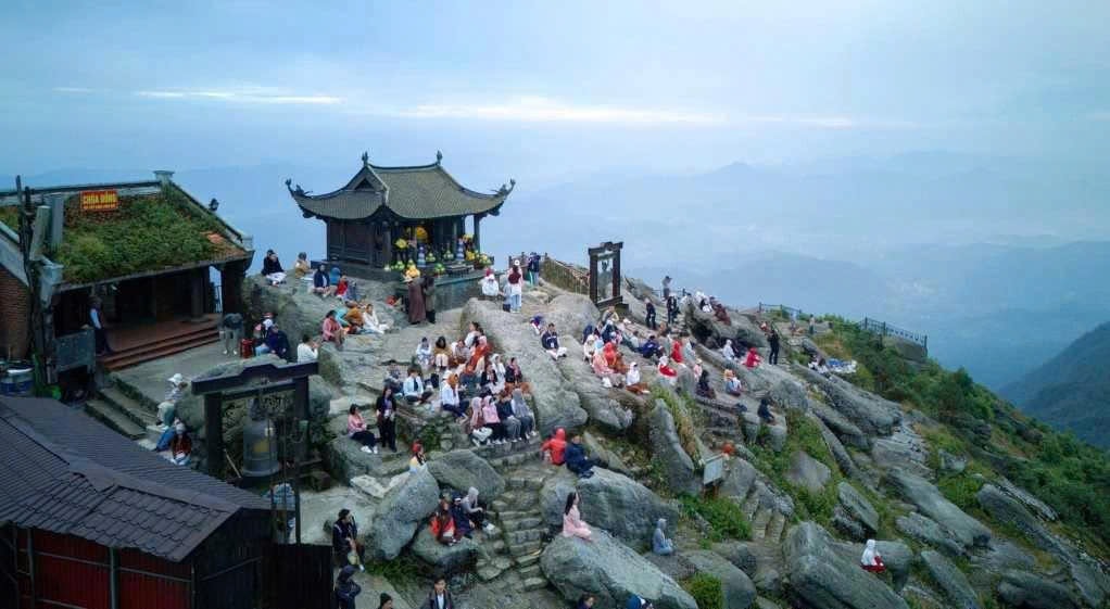 Yên Tử là điểm du lịch nổi bật đầu năm của tỉnh Quảng Ninh