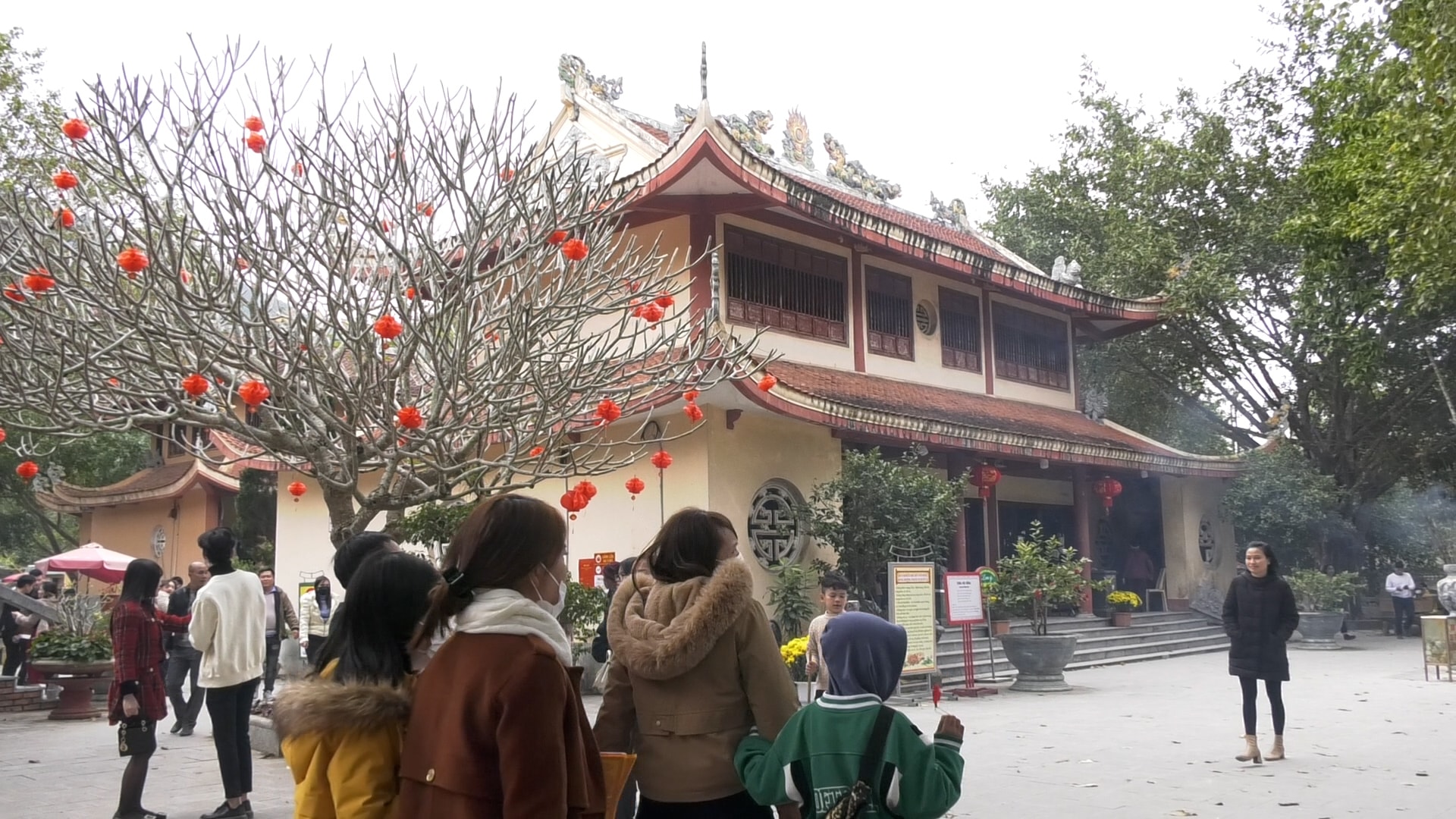 đền thờ Cầm Bá Thước