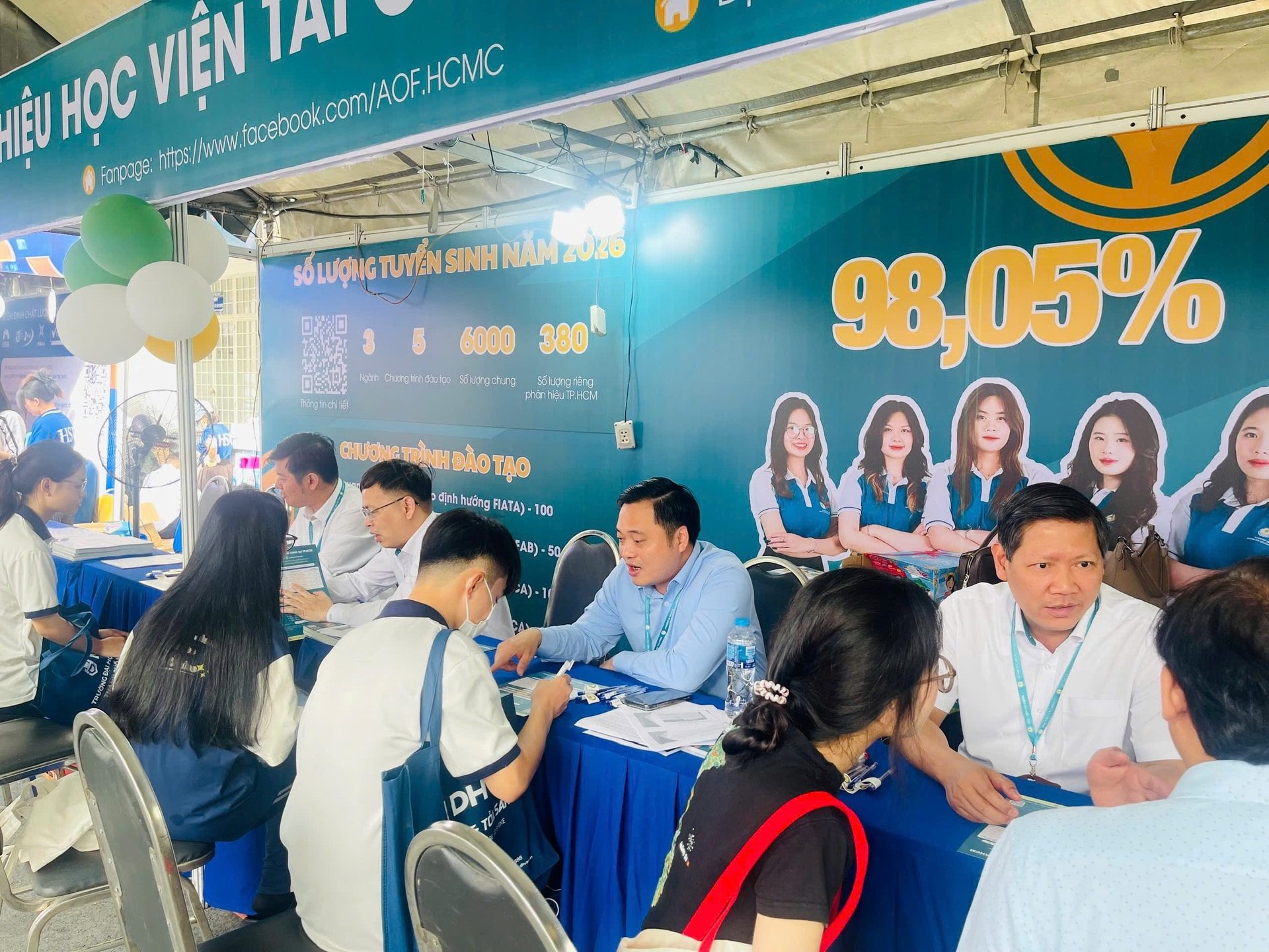 học viện tài chính 2