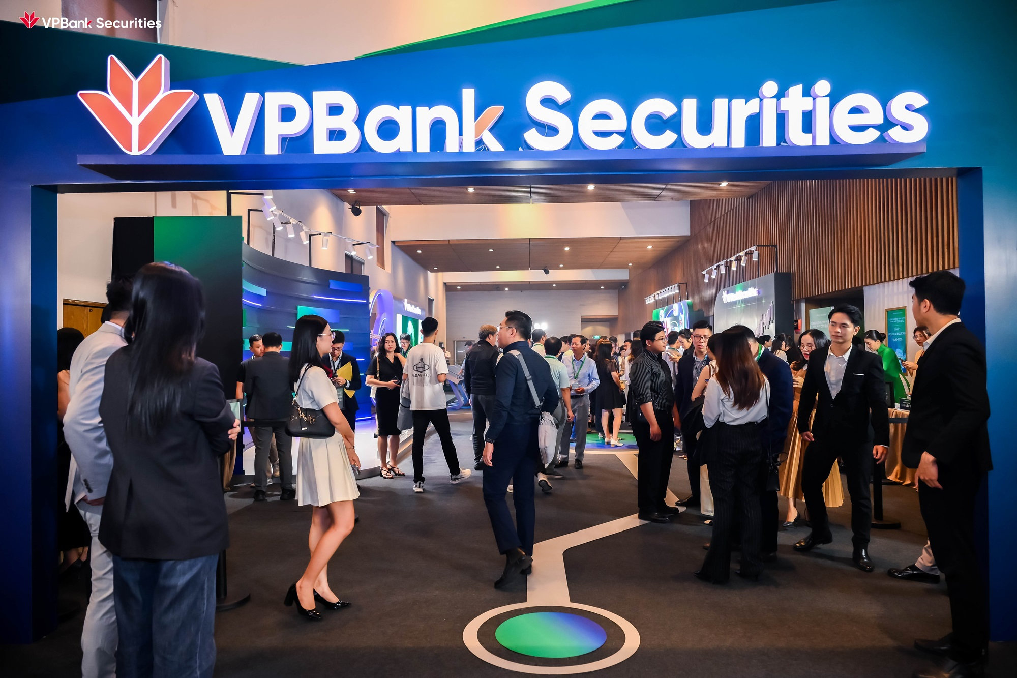 VPBankS - 1