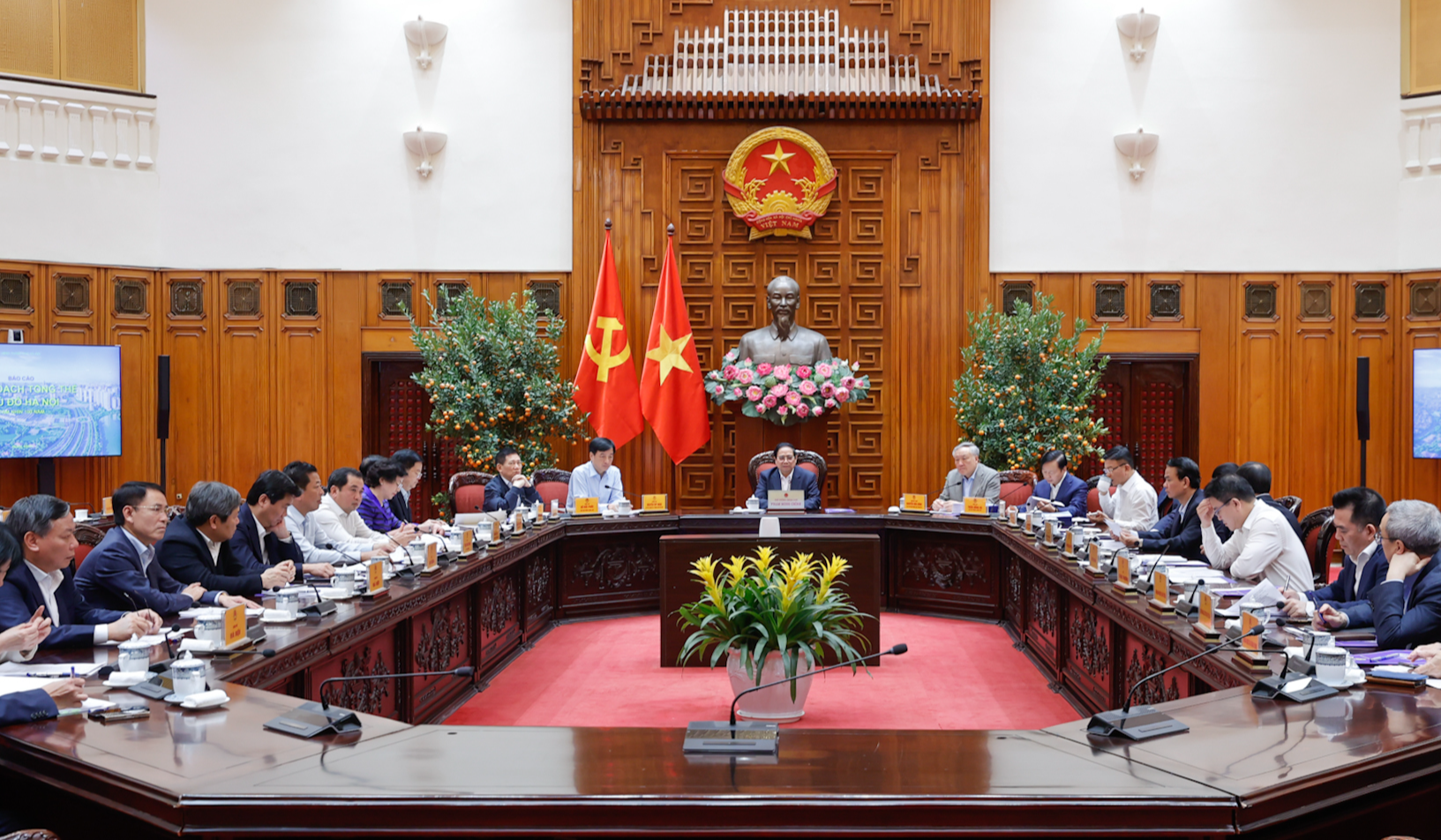 Thường trực Chính phủ làm việc với Hà Nội về Quy hoạch tổng thể Thủ đô tầm nhìn 100 năm- Ảnh 1.