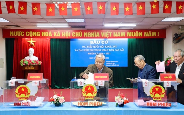 Cử tri Thủ đô phấn khởi tham gia ngày hội bầu cử của toàn dân- Ảnh 22.