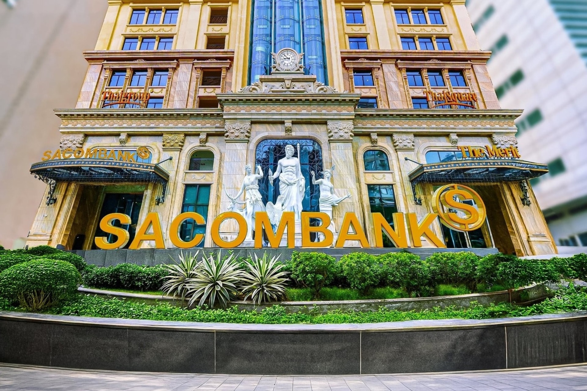 sacombank tái cơ cấu