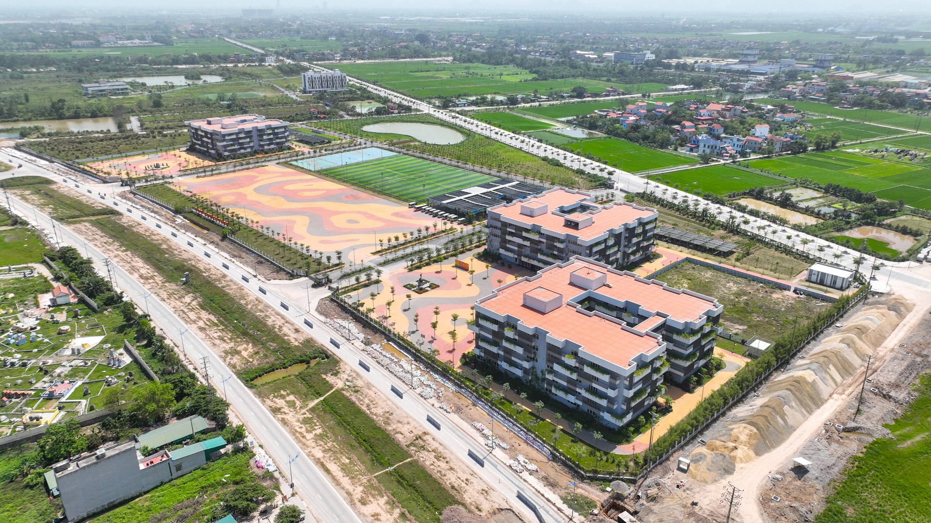 Làng Đại học (4)