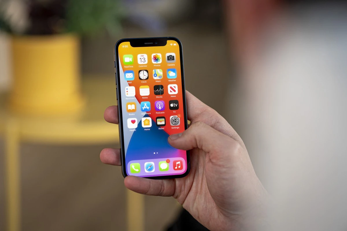 iphone1.webp