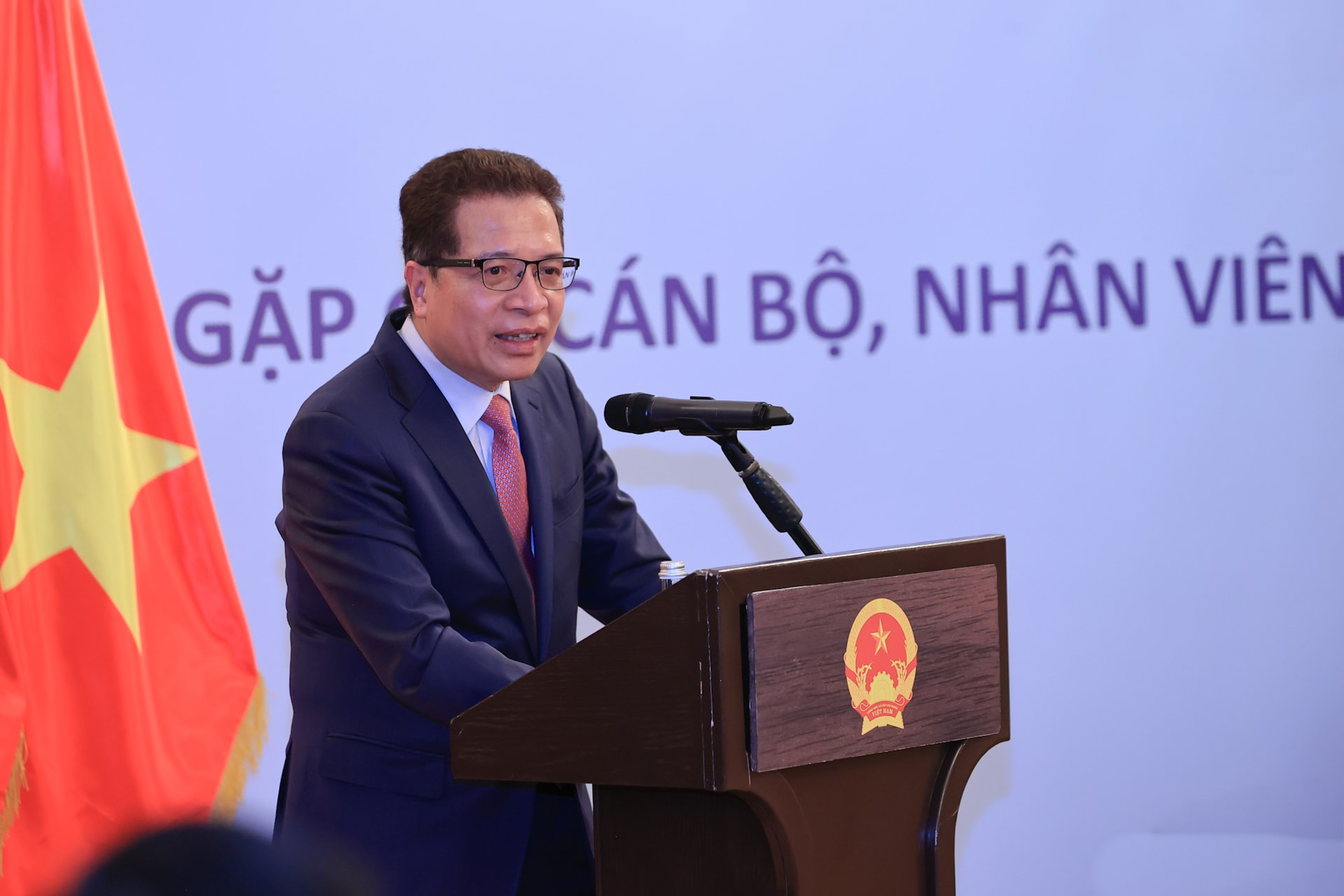 Thủ tướng Phạm Minh Chính gặp gỡ cán bộ, nhân viên Đại sứ quán và cộng đồng người Việt Nam tại Liên bang Nga- Ảnh 6.