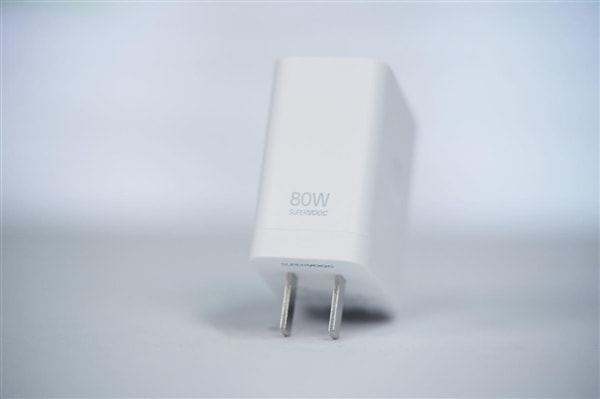 oppo2.jpg