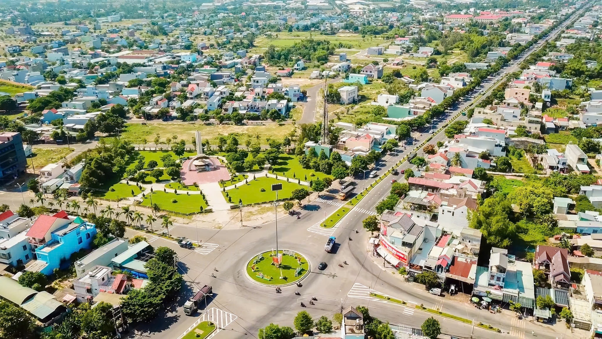 Điện Bàn Đông