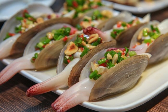 Tu hài nướng mỡ hành