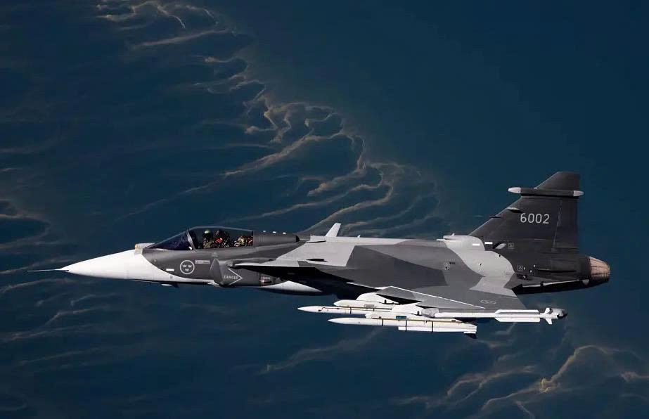 Saab JAS 39 Gripen 1