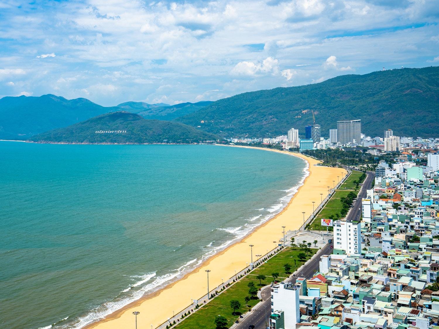 Bãi biển trung tâm Quy Nhơn
