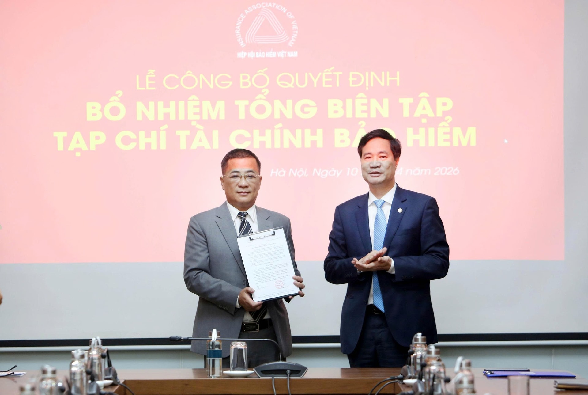 tạp chí tài chính bảo hiểm 1