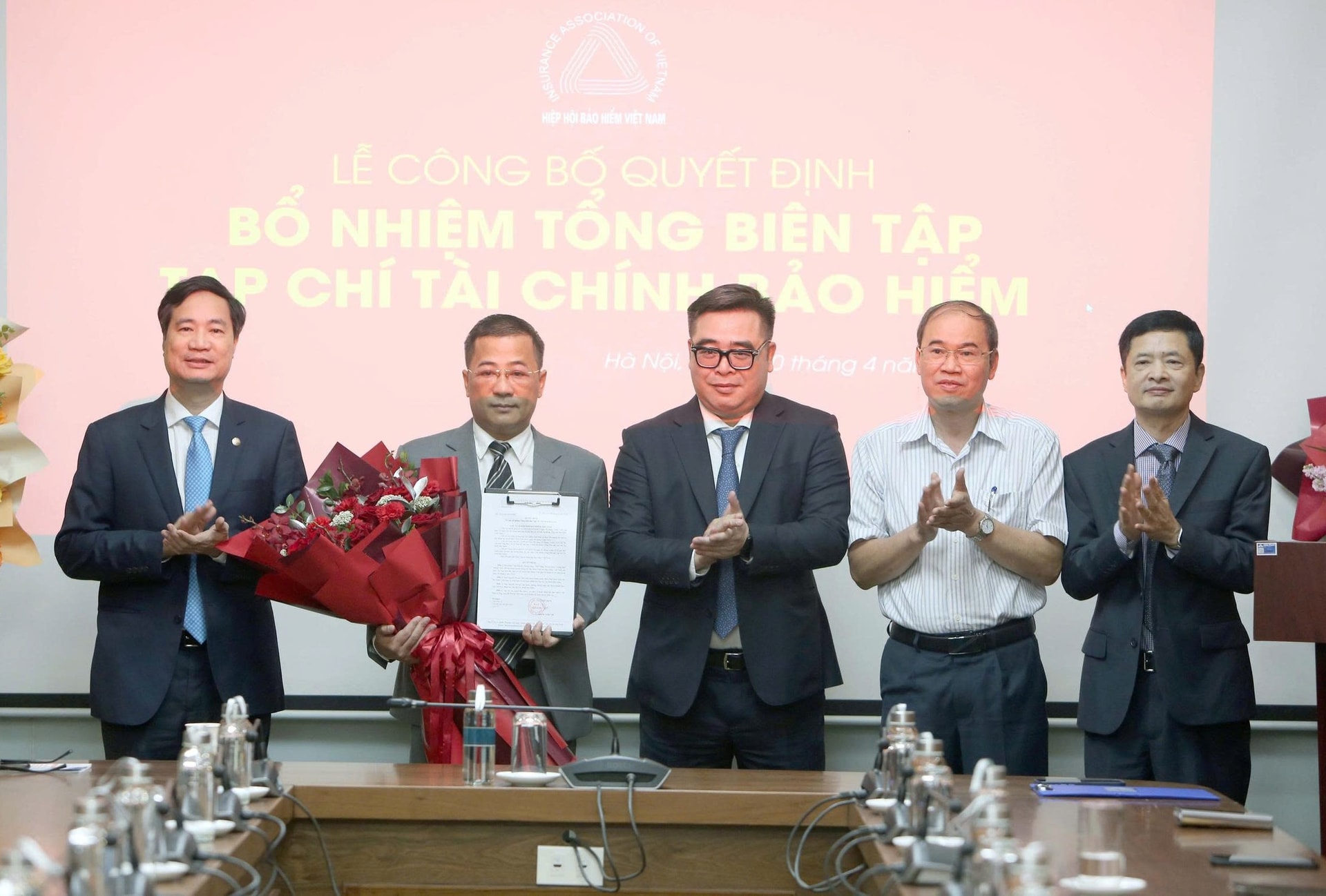 tạp chí tài chính bảo hiểm 2