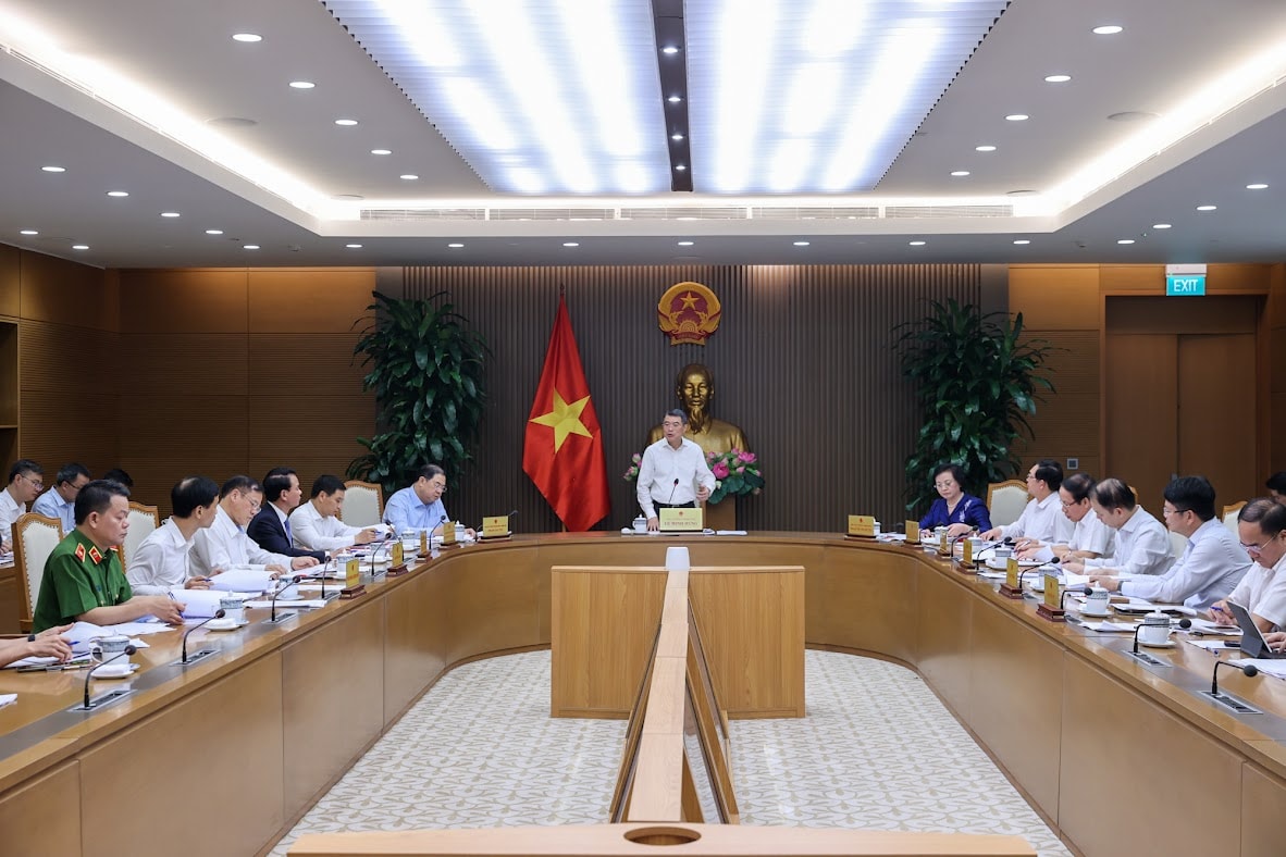 Thủ tướng: Trước ngày 20/4, các bộ phải trình phương án cắt giảm thủ tục hành chính, điều kiện kinh doanh- Ảnh 2.